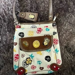 Kathy Van Zeeland Crossbody bag. Super cute classic KVZ embellishments!